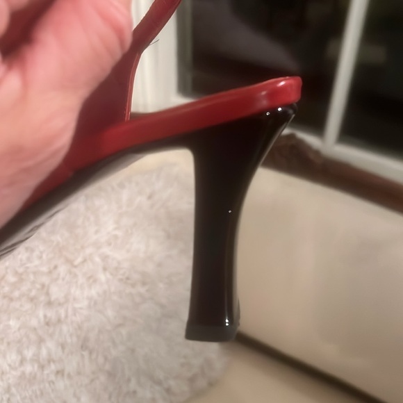 Gorgeous red leather heels. - Picture 4 of 4